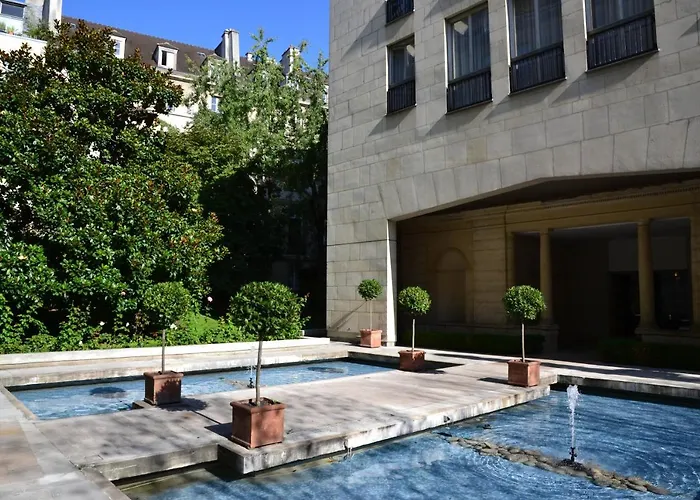 Assia & Nathalie - Luxury B&B Marais Parigi